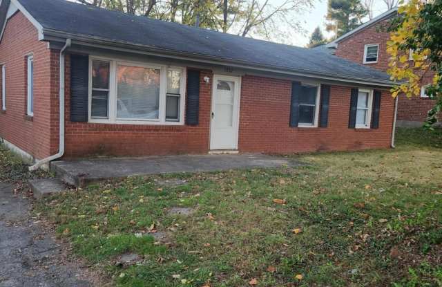 3832 Walhampton Drive Gallery 2
