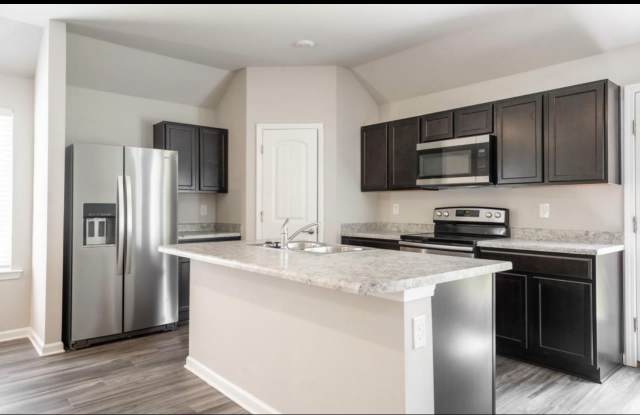 48423 Fox Hollow Boulevard Gallery 3
