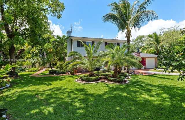 12460 SW 69th photos photos