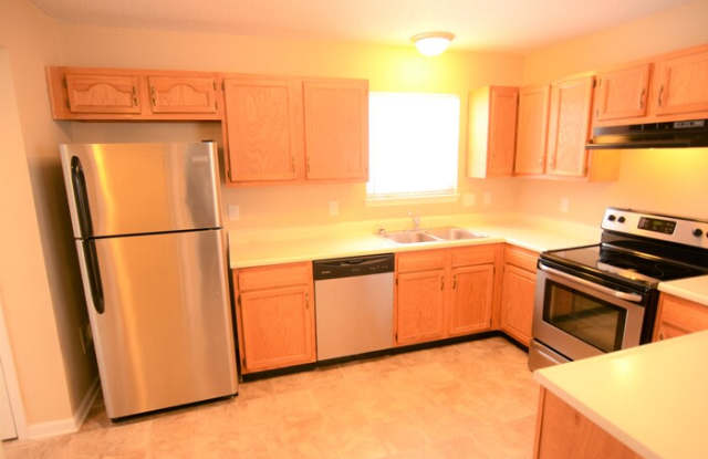 4215 Village Trace Drive Gallery 2