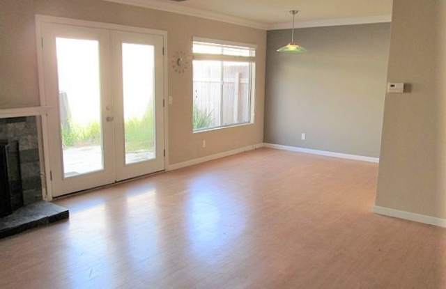 1919 Skyknoll Way Gallery 4