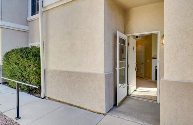 3855 Strawberry Field Grove Gallery 3