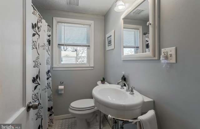 121 ROCK GLEN ROAD photos photos