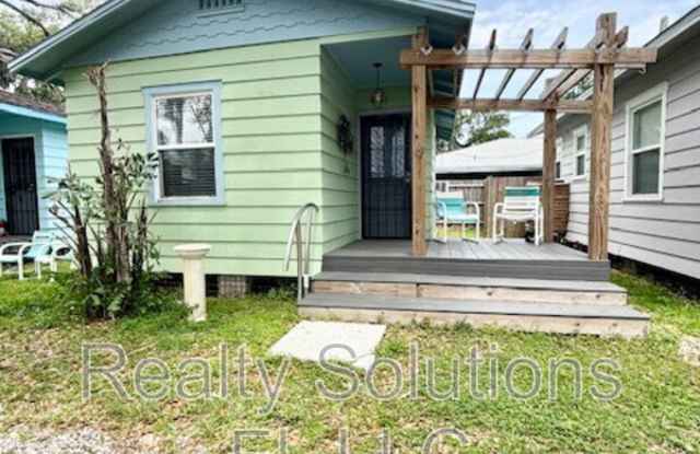 418 Daytona Street photos photos