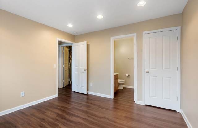 13310 West Golden Gate Drive Gallery 2