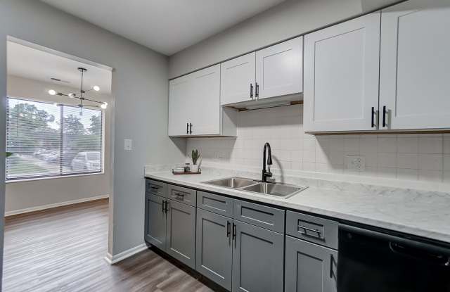 Fairview Court Apartments Gallery 4