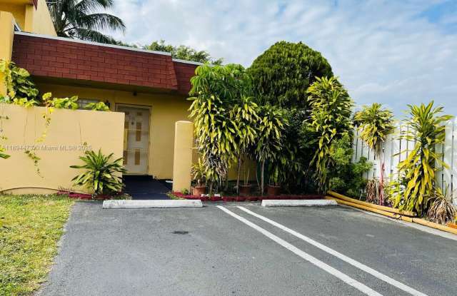 518 NW 179th St photos photos 518 NW 179th St photos photos