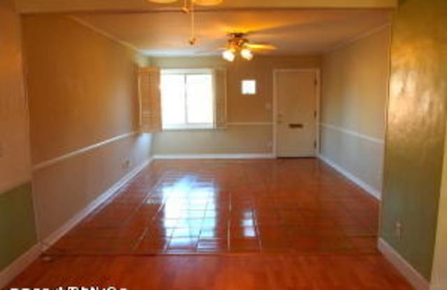 1203 W MARSHALL Avenue Gallery 3