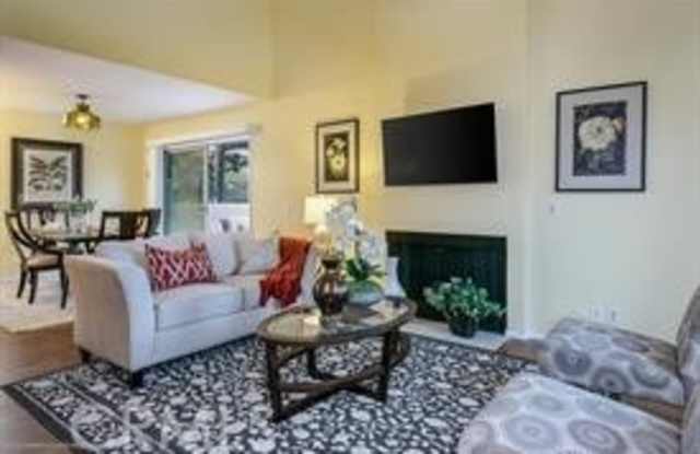 311 E Sierra Madre Boulevard Gallery 2