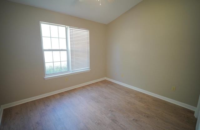 2414 Manzanita Court Gallery 4