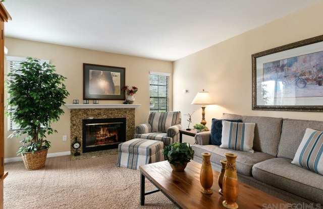 12095 Alta Carmel Ct #6 Gallery 2