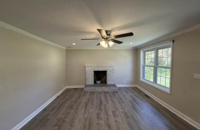 6528 Midway School Road Gallery 2