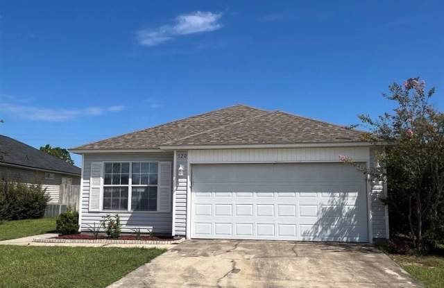 120 Nivana Dr - 120 Nivana Drive, Crestview, FL 32536