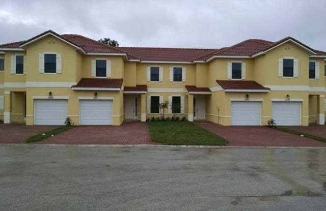 1158 Chervil Dr - 1158 Chervil Drive, Poinciana, FL 34759