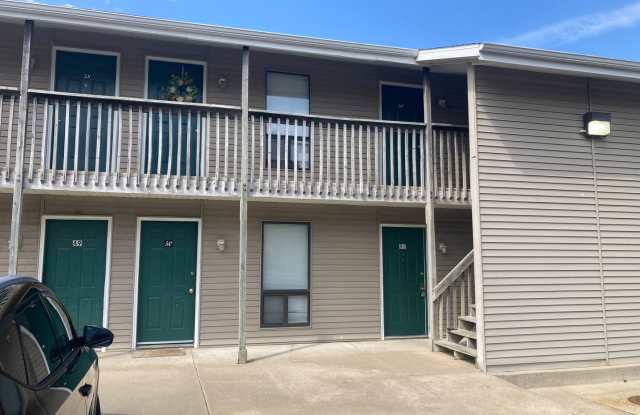 2 Bed 1 Bath Located behind Hy-Vee in Osage Beach! photos photos