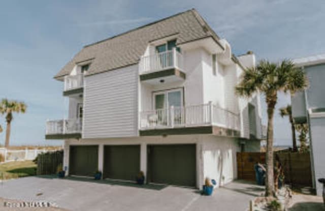 1202 Strand St - 1202 Strand Street, Neptune Beach, FL 32266