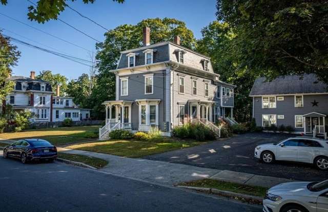 44 Cushing Street - 44 Cushing Street, Dover, NH 03820