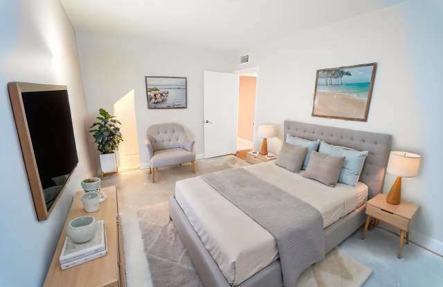 2660 SW 22nd Avenue photos photos