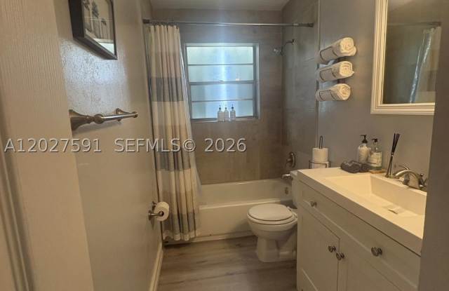 201 Columbus Pkwy Gallery 3