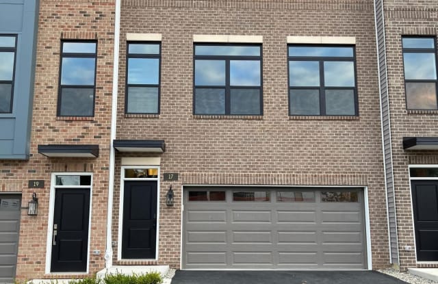 17 Valiant Court - 17 Valiant Court, Monmouth County, NJ 07748
