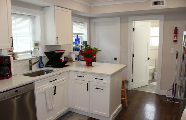 Modern 3bed w/2 bath photos photos