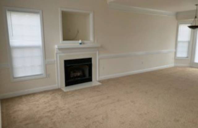 1424 Standish Drive Gallery 2