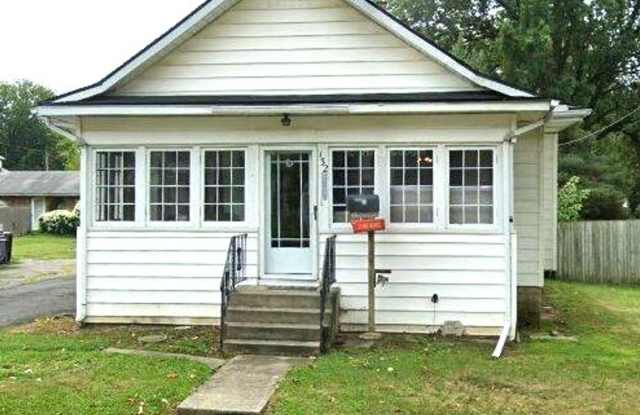 3 bed 1 bath Home - 132 East O'Connor Avenue, Lima, OH 45801