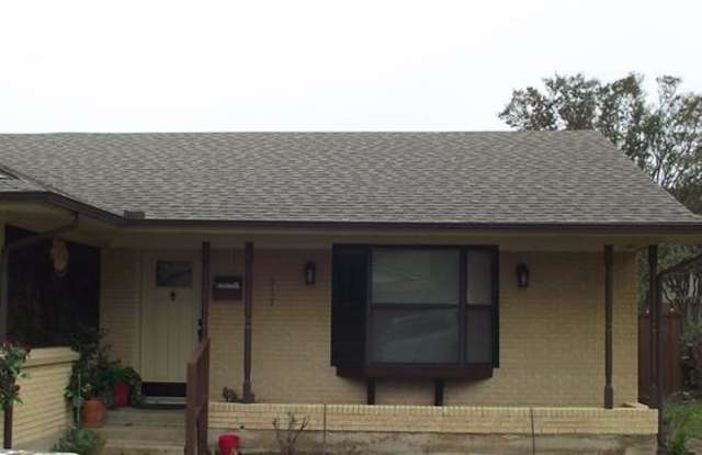 317 Stanton Drive - 317 Stanton Drive, Garland, TX 75042