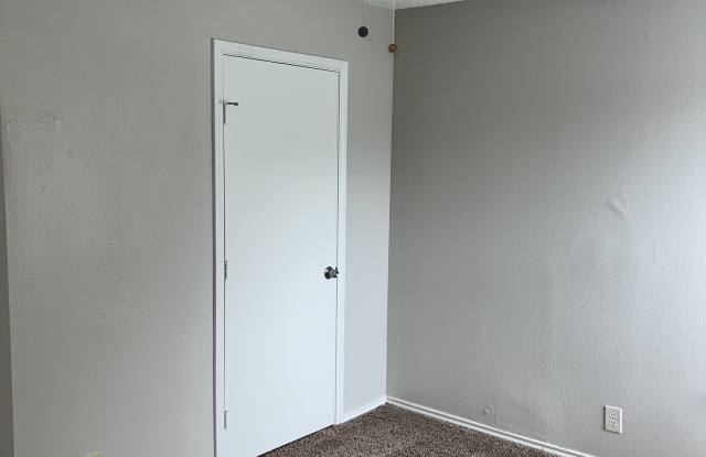 375 Stone Pt Gallery 4