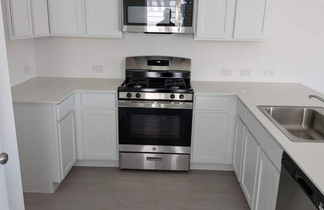 10709 Aqueduct Creek Gallery 4