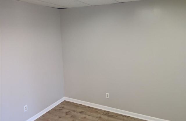 4150 Boulevard Place Gallery 3