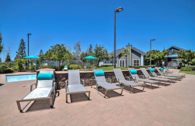 Rosemeade Apartment Homes Gallery 4