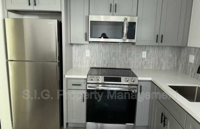 1223 S Lake St photos photos