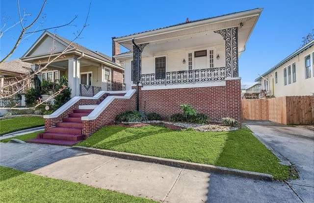 4430 S GALVEZ Street - 4430 South Galvez Street, New Orleans, LA 70125