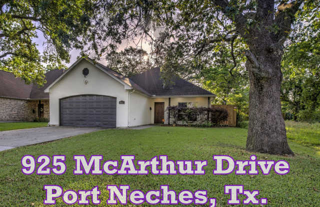 925 McArthur Drive Gallery 1
