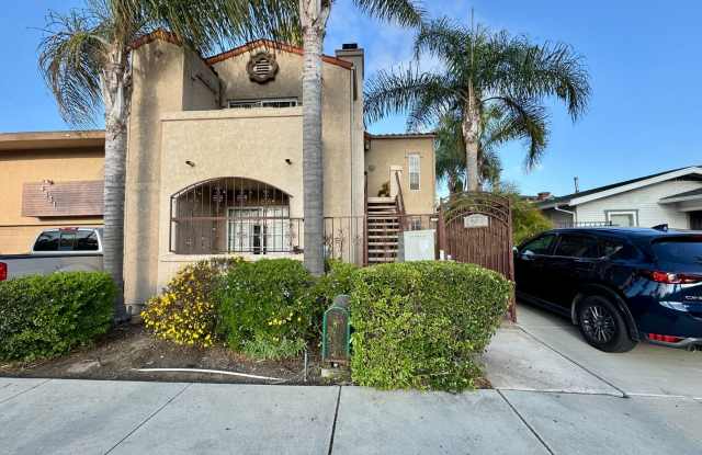 AVAILABLE NOW! 2BD/2BA IN NORMAL HEIGHTS! ENJOY RESTAURANTS, SHOPS, AND EASY FREEWAY ACCESS! $2,895/mo! photos photos