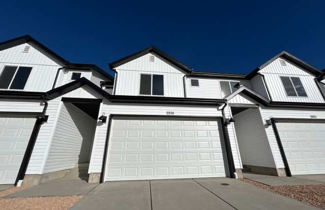 Old Sorrel Townhomes - 2974 W Graham Lp, Cedar City, UT 84720