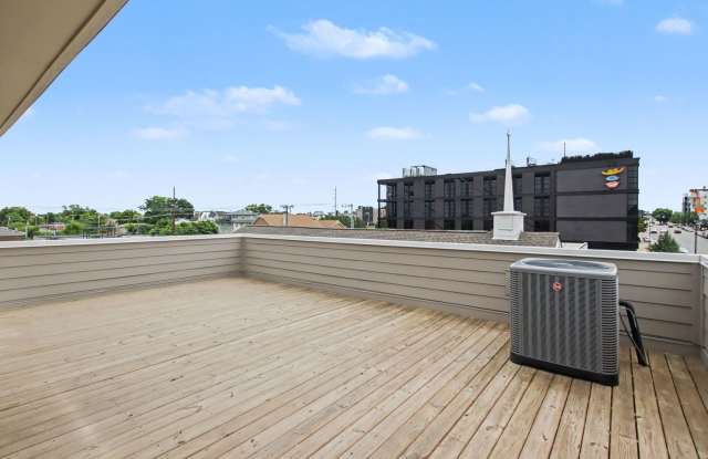 Newly Renovated Condominium Gallery 3