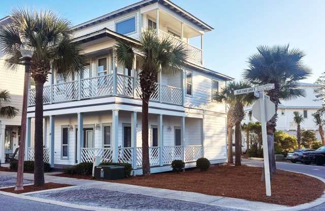 Perfect for large families or multiple friends! 5 bedroom house located close to tram pickup and walking distance to Rosemary and Alys! photos photos