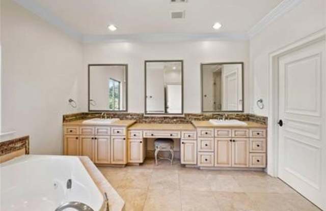 14739 Hesby Street Gallery 1