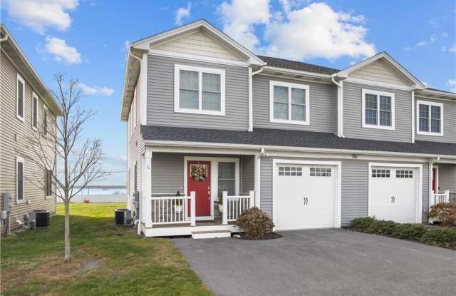 314 Chases Way - 314 Chases Lane, Newport East, RI 02842
