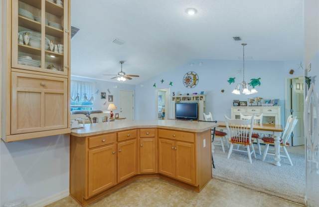 1704 LISETTE Way Gallery 2