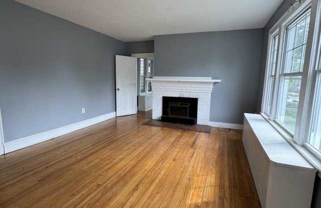 1559 Ella T Grasso Boulevard photos photos