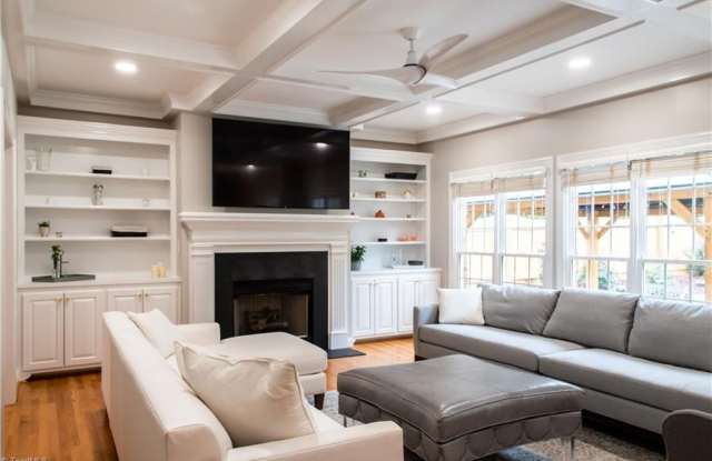 4330 Greenbrier Farm Road Gallery 2