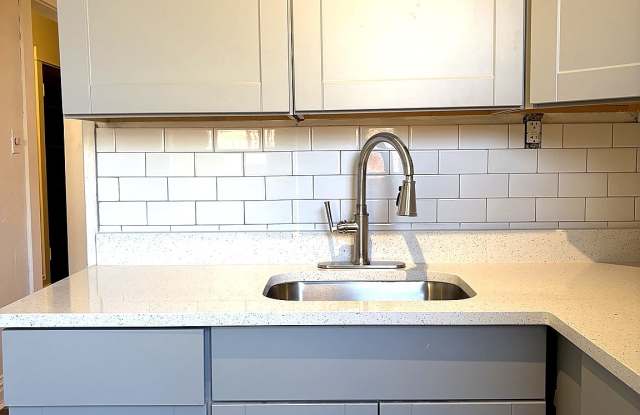 1306 N Elizabeth St photos photos