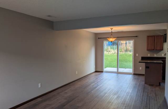 5103 61st St Nw Gallery 4