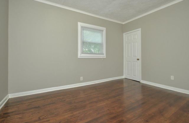 764 Brown Pl. Gallery 4