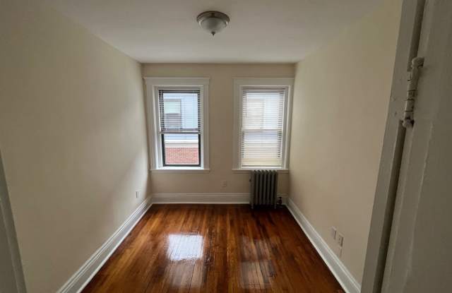 Beautiful 1 Bedroom Available Now (Fenway) photos photos