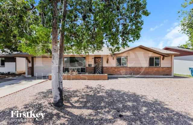 2529 West Sweetwater Avenue photos photos