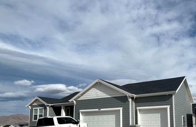 3 Bedroom 2 Bathroom -Basement Apartment-Saddlebrook Dr. Santaquin - 284 West Saddlebrook Drive, Santaquin, UT 84655